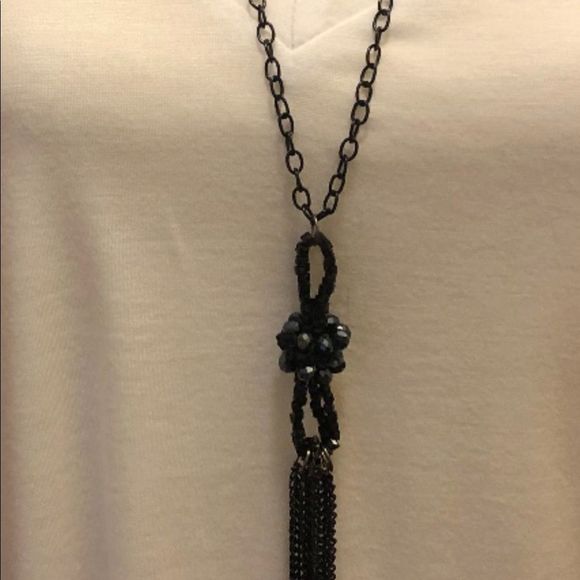 black chain with dark blue faceted beads and black tassel - Picture 4 of 7